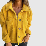 Nóra – Teddy kabát gombokkal